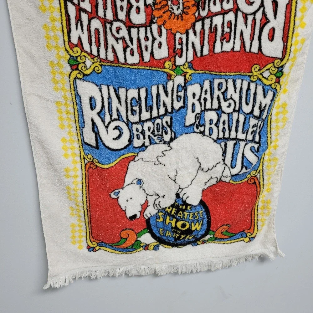 Ringling Bros Barnum & Bailey Circus Bath Towel Beach Clown Horse Vintage Fringe